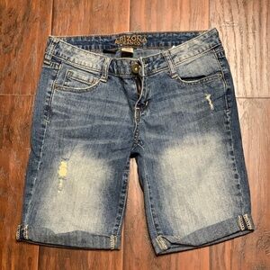 Arizona Jean Company Blue Denim Women's Shorts